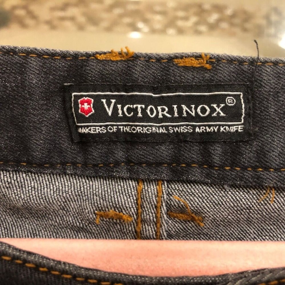 Y2K Victorinox Makers of the Original Swiss Army Knife Jeans NWOT wide legs